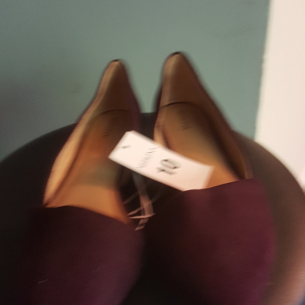 Shoe - Picture 4 of 4